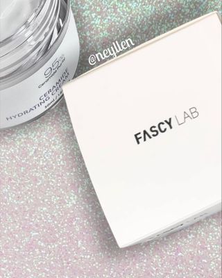 파시랩 USA_[FASCY LAB] 세라마이드 하이드레이팅 크림 — 3.5점을 준 리뷰어가 2022년 1월 올린 사용 사진