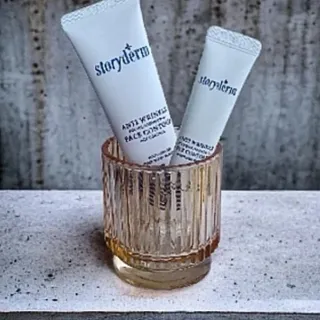 [스토리덤] 안티 링클 아이 컨투어 15ml + 안티 링클 페이스 컨투어 50ml — 5점을 준 리뷰어가 2023년 8월 올린 사용 사진
