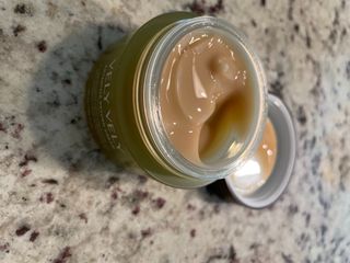 VELY VELY Artemisia Return Cream — 5점을 준 리뷰어가 2021년 4월 올린 사용 사진