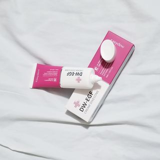 이지듀 DW-EGF 크림 다이브썸 1.69 Fl.Oz — 4.5점을 준 리뷰어가 2021년 8월 올린 사용 사진