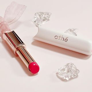 ATHE AUTHENTIC AIRY LIP BALM / 비건립밤 / 어센틱립밤 / 에어리립밤 (수정 요청) — 5점을 준 리뷰어가 2022년 8월 올린 사용 사진