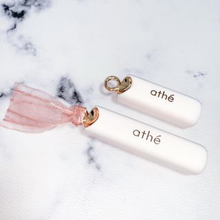 ATHE AUTHENTIC AIRY LIP BALM / 비건립밤 / 어센틱립밤 / 에어리립밤 (수정 요청) — 4.5점을 준 리뷰어가 2022년 8월 올린 사용 사진