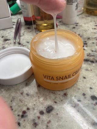 Vita Snail Trio Set [First Essence, Cream, Gel Cleanser] — 3점을 준 리뷰어가 2021년 9월 올린 사용 사진