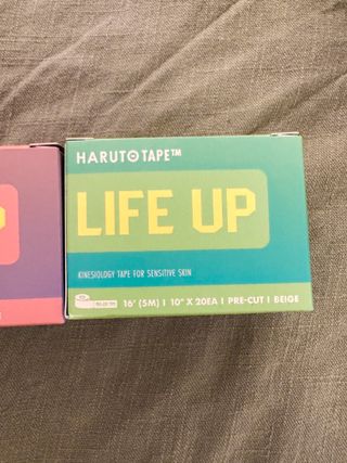 HARUTO [앰배서더] 하루토 라이프 UP 엑스트라 센서티브 키네시올로지 테이프 — 5점을 준 리뷰어가 2023년 6월 올린 사용 사진