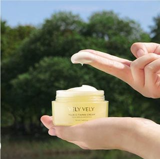 VELY VELY Yuja C-tamin Cream — 5점을 준 리뷰어가 2021년 4월 올린 사용 사진