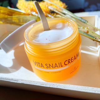 Vita Snail Trio Set [First Essence, Cream, Gel Cleanser] — 3.5점을 준 리뷰어가 2021년 8월 올린 사용 사진