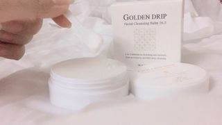 레베코코 골든드립 페이셜 클렌징 밤 26.5 Vietnam — 5점을 준 리뷰어가 2021년 8월 올린 사용 사진