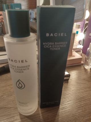 바시엘 BACIEL 바시엘 하이드라 베리어 시카 에센스 토너 — 5점을 준 리뷰어가 2021년 9월 올린 사용 사진