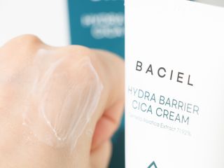 바시엘 BACIEL 바시엘 하이드라 베리어 시카 크림 — 5점을 준 리뷰어가 2021년 8월 올린 사용 사진