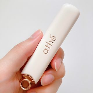 ATHE AUTHENTIC AIRY LIP BALM / 비건립밤 / 어센틱립밤 / 에어리립밤 (수정 요청) — 5점을 준 리뷰어가 2022년 8월 올린 사용 사진