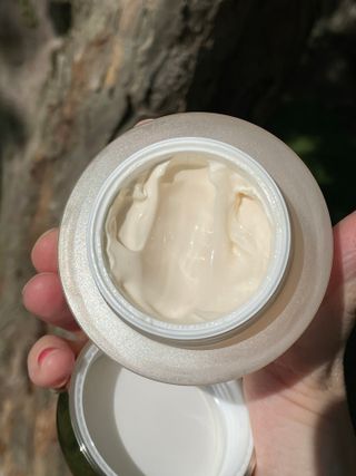 Jutanhak 안티에이징 멜라 크림 50ml / 1.69oz 잡티 &amp; 다크 스팟 케어 하이드레이팅 크림 — 5점을 준 리뷰어가 2023년 7월 올린 사용 사진