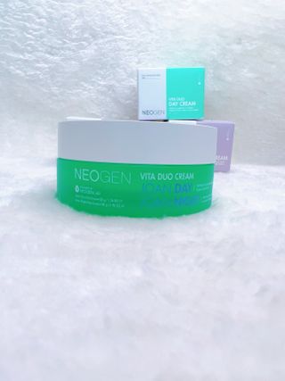 네오젠 비타 듀오 데이 나이트 크림 세트(100g) + 데이 크림(50g) + 나이트 크림(50g) — 5점을 준 리뷰어가 2022년 8월 올린 사용 사진