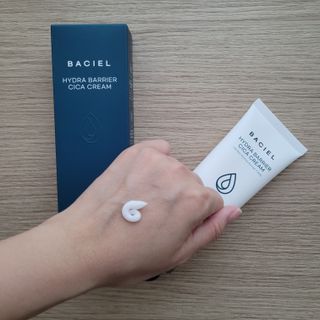 바시엘 BACIEL 바시엘 하이드라 베리어 시카 크림 — 5점을 준 리뷰어가 2021년 8월 올린 사용 사진