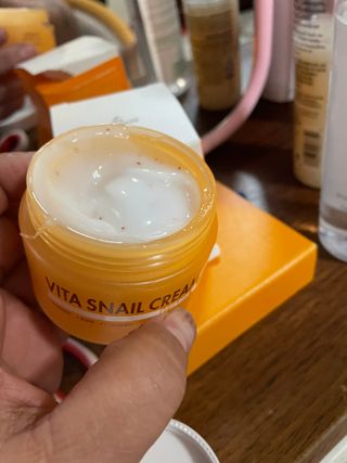[THE SKIN HOUSE] Vita Snail Cream — 5점을 준 리뷰어가 2022년 4월 올린 사용 사진