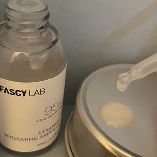 파시랩 USA_[FASCY LAB] 세라마이드 하이드레이팅 앰플 — 5점을 준 리뷰어가 2022년 1월 올린 사용 사진
