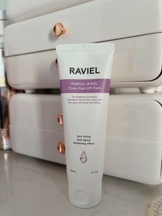 라비엘 RAVIEL 퍼플 쥬얼 클린 필 오프 팩, 마일드 블랙헤드 리무버, 4.1 fl oz(120ml) — 4점을 준 리뷰어가 2023년 4월 올린 사용 사진
