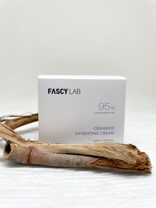 파시랩 USA_[FASCY LAB] 세라마이드 하이드레이팅 크림 — 5점을 준 리뷰어가 2022년 1월 올린 사용 사진