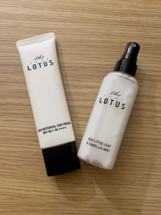 더 퓨어 로터스 제주 식물 선크림 / 제주 연잎 &amp; 동백 미스트 / 순수한 연꽃 어메니티 세트 — 5점을 준 리뷰어가 2022년 10월 올린 사용 사진