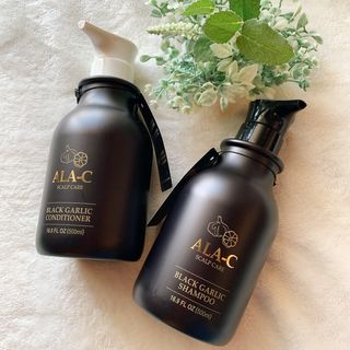 "ALA-C" 블랙 마늘 샴푸 + 컨디셔너 세트 — 4점을 준 리뷰어가 2022년 3월 올린 사용 사진