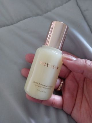 VELY VELY Yuja C-Tamin Serum — 5점을 준 리뷰어가 2021년 4월 올린 사용 사진