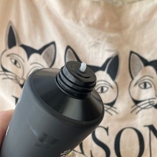 나인레스 매지나인 필 업 실크 트리트먼트 200ml 6.76 fl. 온스 유형에 남겨 — 5점을 준 리뷰어가 2022년 4월 올린 사용 사진