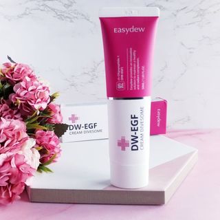 이지듀 DW-EGF 크림 다이브썸 1.69 Fl.Oz — 5점을 준 리뷰어가 2021년 7월 올린 사용 사진