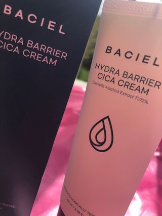 바시엘 BACIEL 바시엘 하이드라 베리어 시카 크림 — 1.5점을 준 리뷰어가 2021년 5월 올린 사용 사진