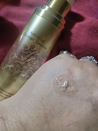 주탄학 안티에이징 춘삼 앰플 1.69oz 인삼 뿌리 추출물 노블 앰플 — 5점을 준 리뷰어가 2022년 12월 올린 사용 사진