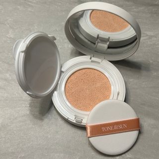 TONEfitSUN 쿠션 12g 비건 톤업 선쿠션 한국산 SPF 50+/ PA++++ — 5점을 준 리뷰어가 2023년 6월 올린 사용 사진
