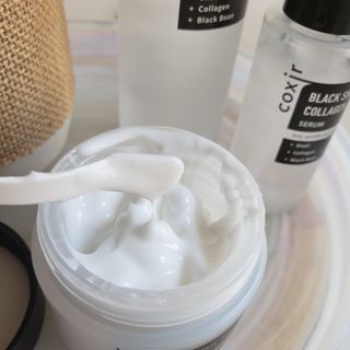Black Snail Collagen Trio Set [Toner, Serum and Cream] — 3.5점을 준 리뷰어가 2021년 9월 올린 사용 사진