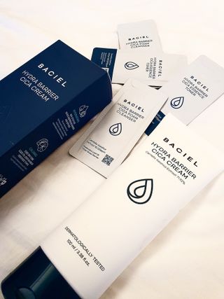 바시엘 BACIEL 바시엘 하이드라 베리어 시카 크림 — 5점을 준 리뷰어가 2021년 8월 올린 사용 사진