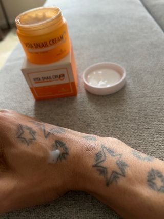 [THE SKIN HOUSE] Vita Snail Cream — 4.5점을 준 리뷰어가 2022년 4월 올린 사용 사진