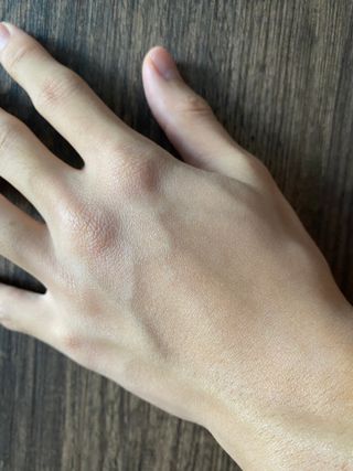 Re:NK 리엔케이 핑크 볼륨 래디언스 컬러크림 — 4점을 준 리뷰어가 2021년 11월 올린 사용 사진