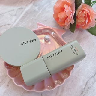 지베르니 밀착 커버 파운데이션 30ml + 밀착 커버 쿠션 본 제품 — 3점을 준 리뷰어가 2023년 9월 올린 사용 사진