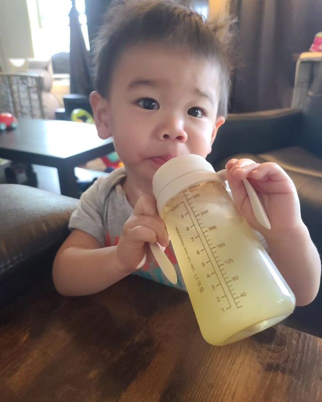 -[MOTHER-K] Sippy Cup with Weighted Straw 리뷰 사진