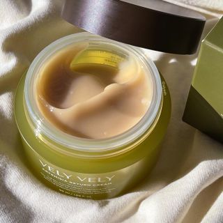VELY VELY Artemisia Return Cream — 5점을 준 리뷰어가 2021년 4월 올린 사용 사진