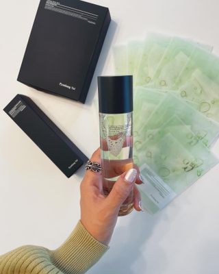 Pyunkang Yul 편강 율 진정 수분 강화 토너 150ml & 진정 마스크팩 10ea — 5점을 준 리뷰어가 2021년 10월 올린 사용 사진