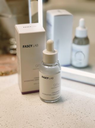 파시랩 USA_[FASCY LAB] 세라마이드 하이드레이팅 앰플 — 5점을 준 리뷰어가 2022년 1월 올린 사용 사진
