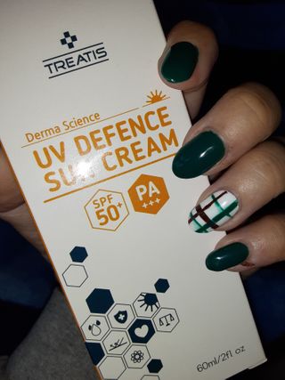 트리티스 US [TREATIS] UV Defence Sun Cream PA+++ / SPF50+ — 5점을 준 리뷰어가 2021년 2월 올린 사용 사진
