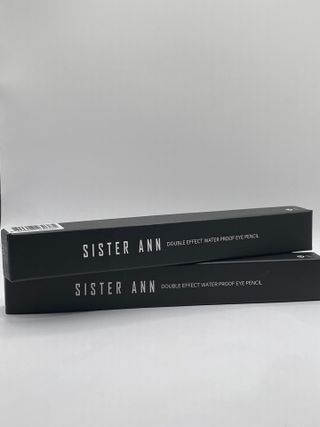 씨스터앤 시스터앤 더블이펙트 워터프루프 아이펜슬_미국 — 5점을 준 리뷰어가 2022년 1월 올린 사용 사진