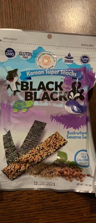 UNCLE NICK 한국 슈퍼 스낵 블랙 &amp; 블랙 김 스낵 — 5점을 준 리뷰어가 2021년 12월 올린 사용 사진
