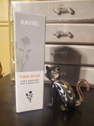 라비엘 RAVIEL 코지 퍼퓸 헤어 &amp; 바디 미스트 스프레이 2.7 fl oz(80ml), 릴리 머스크/튜브 로즈 — 3.5점을 준 리뷰어가 2022년 8월 올린 사용 사진