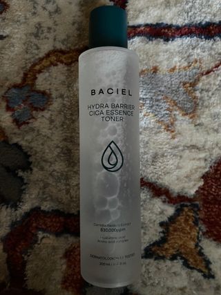 바시엘 BACIEL 바시엘 하이드라 베리어 시카 에센스 토너 — 5점을 준 리뷰어가 2021년 9월 올린 사용 사진