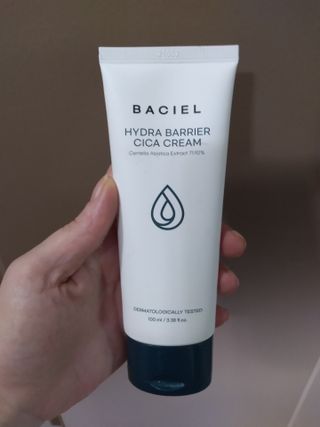 바시엘 BACIEL 바시엘 하이드라 베리어 시카 크림 — 5점을 준 리뷰어가 2021년 6월 올린 사용 사진
