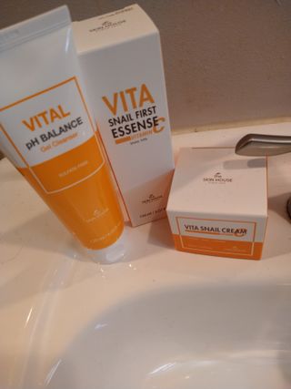 Vita Snail Trio Set [First Essence, Cream, Gel Cleanser] — 5점을 준 리뷰어가 2021년 9월 올린 사용 사진